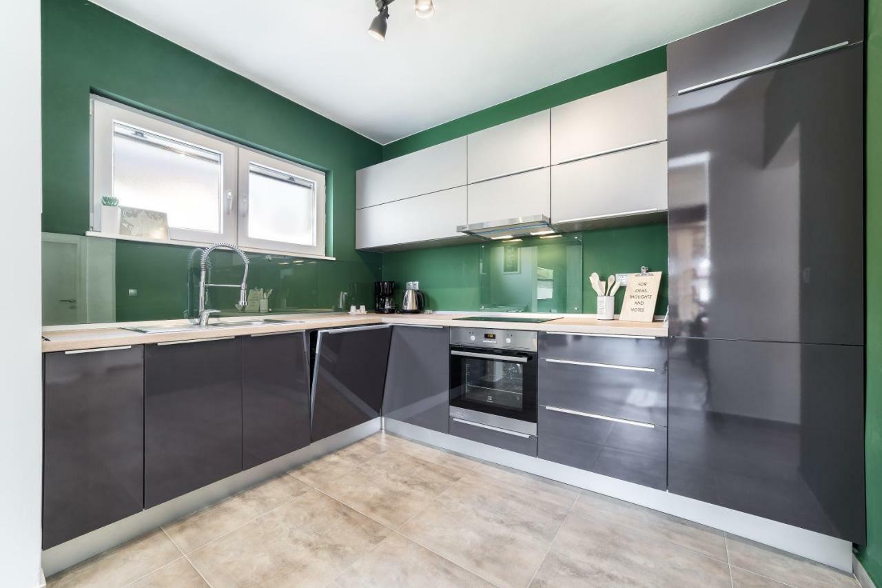 Holiday Home Oliva Водице Екстериор снимка