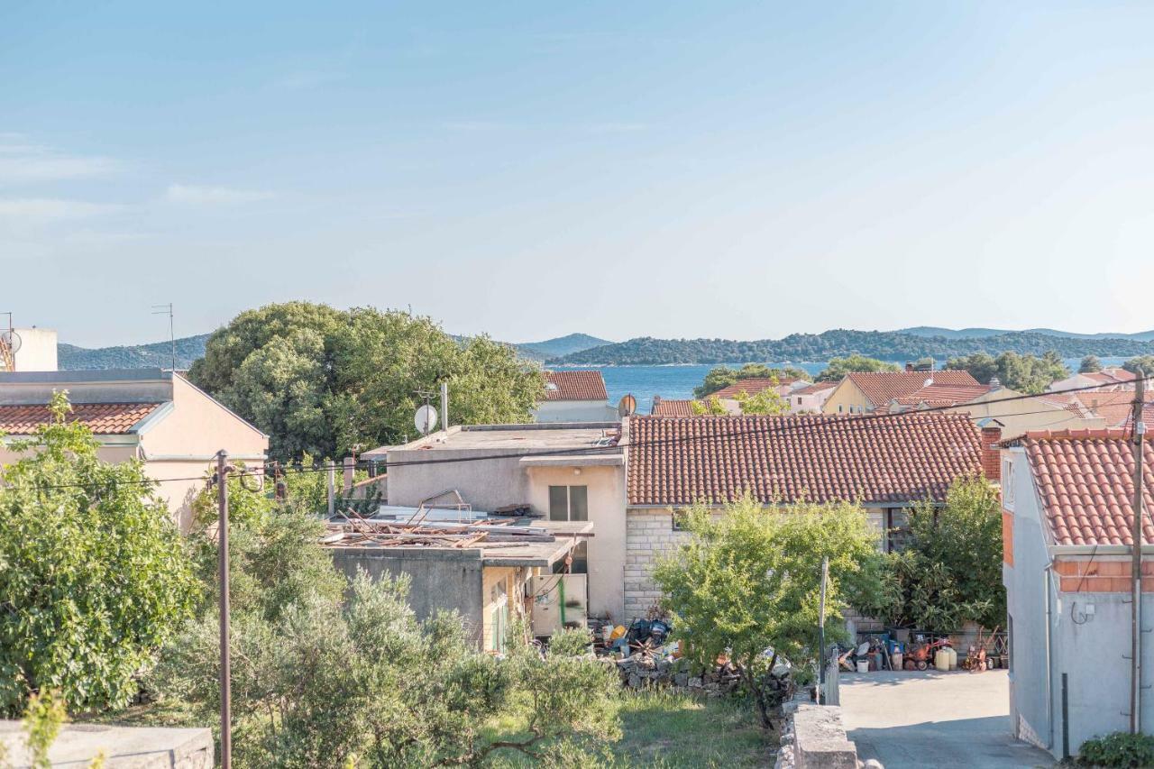 Holiday Home Oliva Водице Екстериор снимка